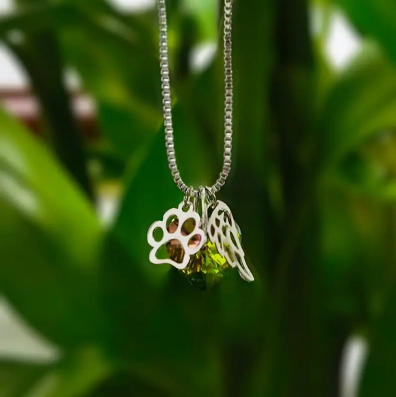 NEW Paw Angel Wings Pendant Necklace - Picture 7 of 9